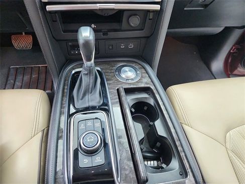 Used 2024 Nissan Armada Platinum w/ Captain's Chairs Package image 25