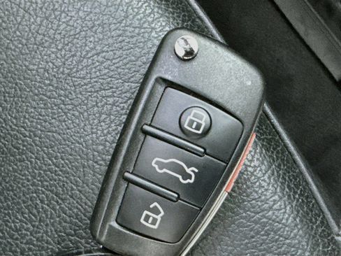 Used 2018 Audi A3 2.0T Premium FWD image 38