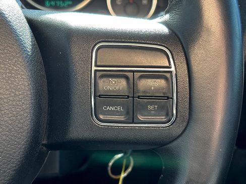 Used 2015 Jeep Wrangler Unlimited Sahara w/ Connectivity Group AWD/4WD image 27