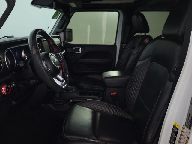 Used 2021 Jeep Wrangler Unlimited Sahara AWD/4WD image 13