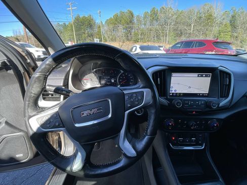 Used 2018 GMC Terrain SLT w/ Preferred Package image 13