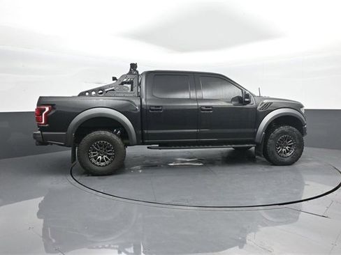 Certified 2018 Ford F150 Raptor w/ Equipment Group 802A Luxury image 8