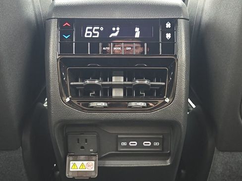New 2026 Jeep Grand Cherokee L 4WD image 21