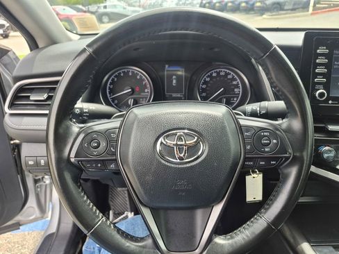 Used 2024 Toyota Camry SE FWD image 12