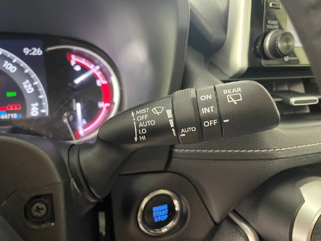 Used 2019 Toyota RAV4 Limited w/ Advanced Technology Package FWD image 15