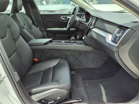Certified 2025 Volvo S60 B5 Core w/ Protection Package Premier FWD image 11