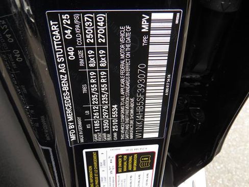 Used 2025 Mercedes-Benz GLC 300 GLC 300 4MATIC image 8