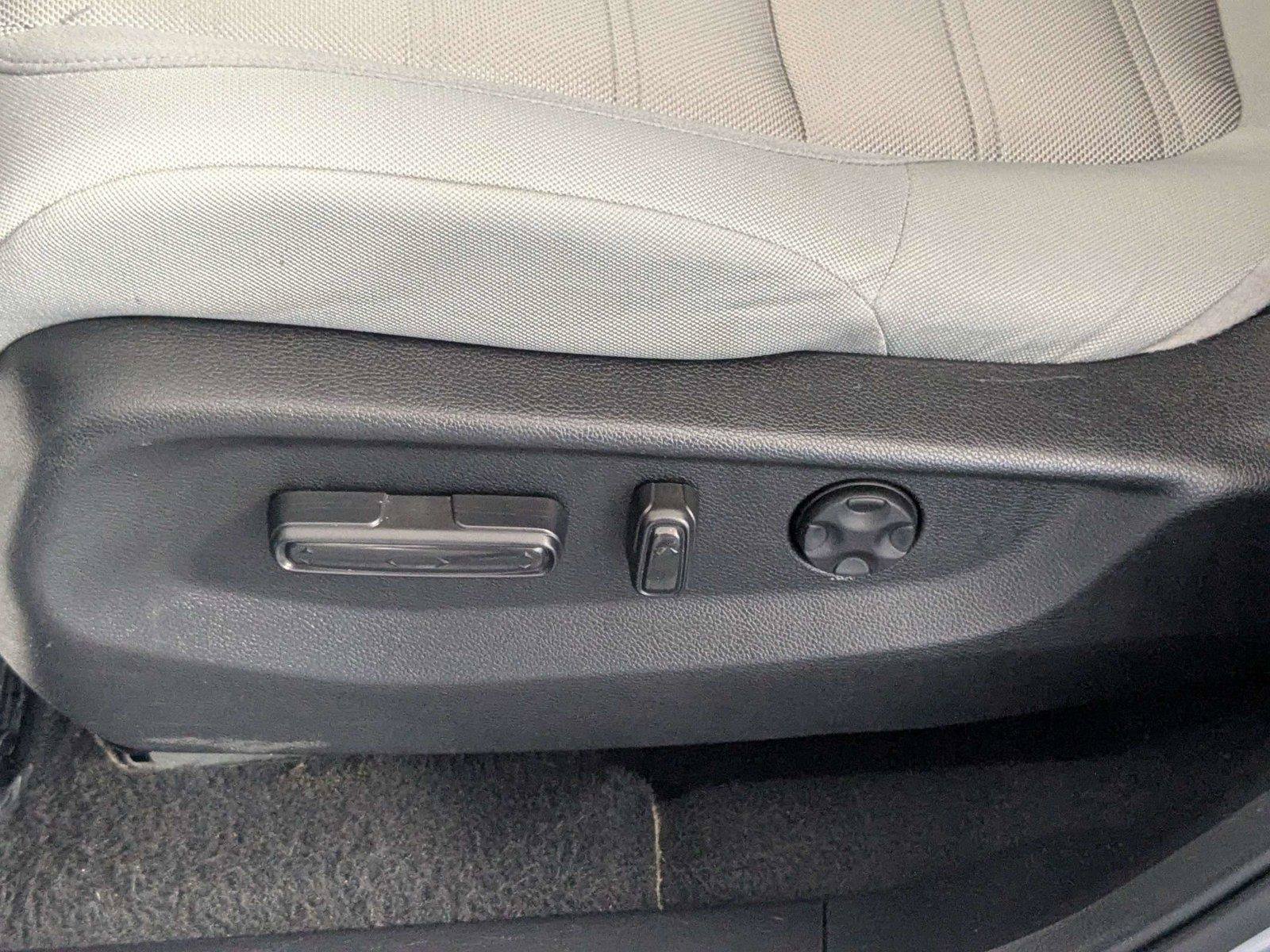 Used 2018 Honda CR-V EX image 11