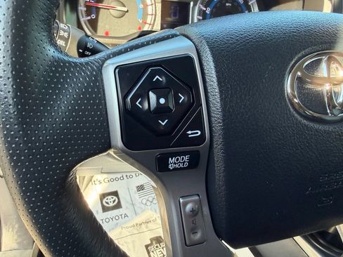 Used 2019 Toyota 4Runner SR5 Premium AWD/4WD image 19