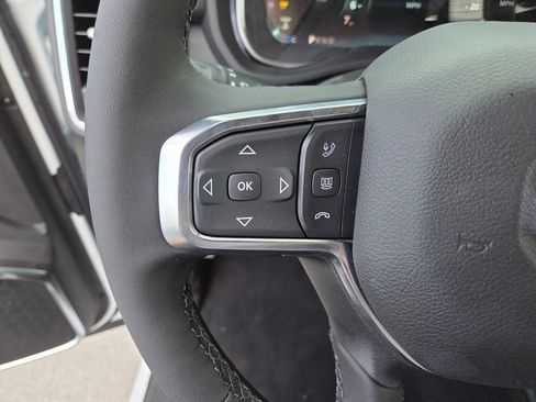 New 2026 RAM 2500 Laramie AWD/4WD image 17