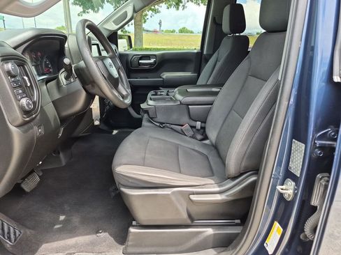 Used 2019 Chevrolet Silverado 1500 Custom Trail Boss AWD/4WD image 18