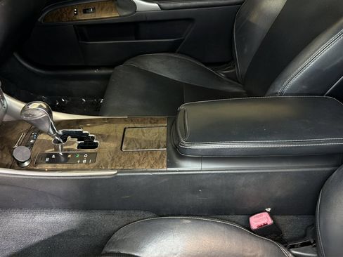 Used 2010 Lexus IS 350C RWD image 25
