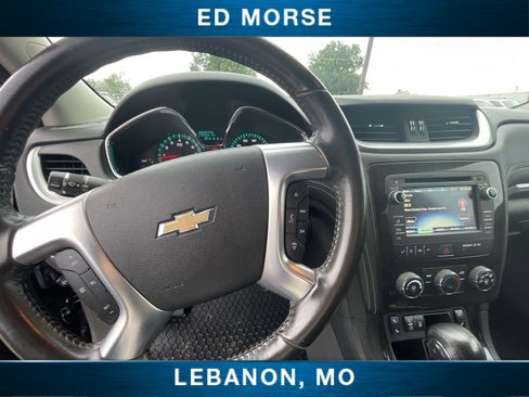 Used 2017 Chevrolet Traverse LT w/ Style and Technology Package FWD image 11