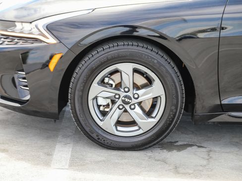Used 2022 Kia K5 LXS FWD image 10