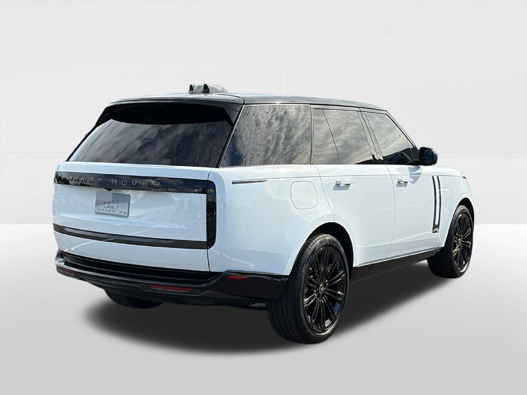 Used 2025 Land Rover Range Rover SE AWD/4WD image 5