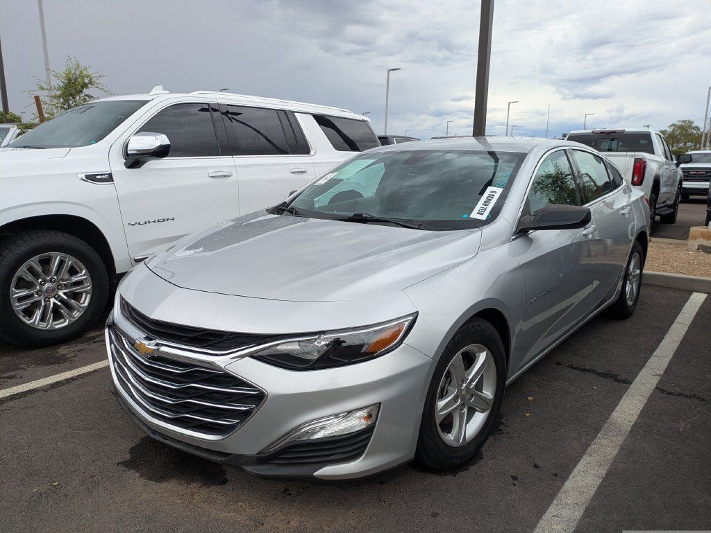 Used 2021 Chevrolet Malibu LS FWD image 5