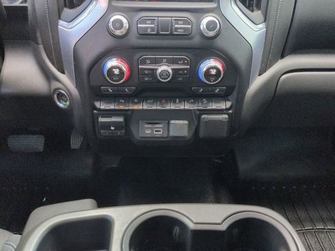 Used 2020 GMC Sierra 1500 SLE w/ SLE Value Package AWD/4WD image 14