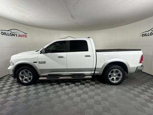 Used 2016 RAM 1500 Laramie AWD/4WD image 3