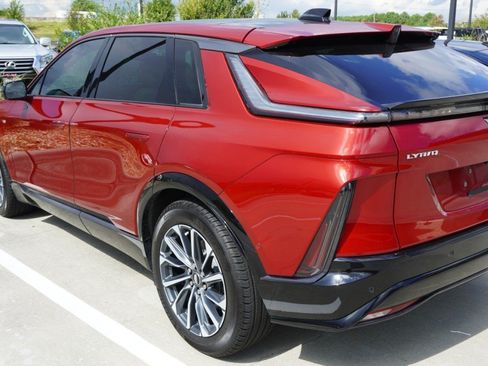 Used 2024 Cadillac Lyriq Sport w/ Nappa Leather Package AWD/4WD image 8