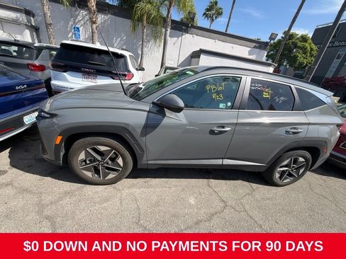 Used 2025 Hyundai Tucson SEL FWD image 2