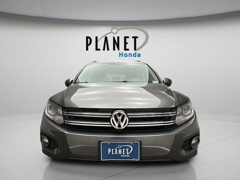 Used 2016 Volkswagen Tiguan SEL AWD/4WD image 11