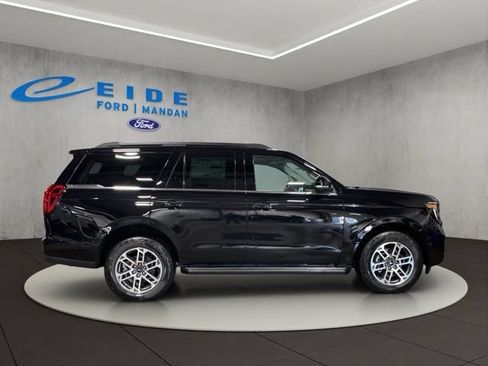 New 2026 Ford Expedition Active AWD/4WD image 8