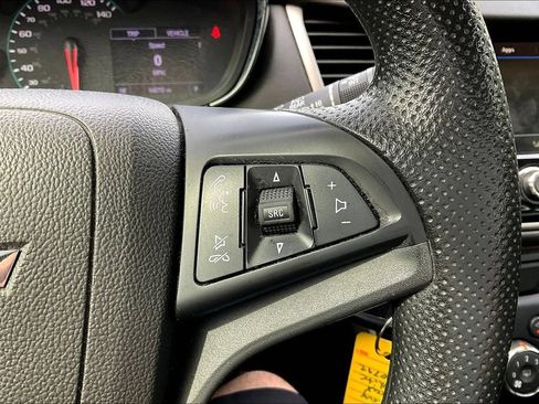Used 2019 Chevrolet Trax LS FWD image 20