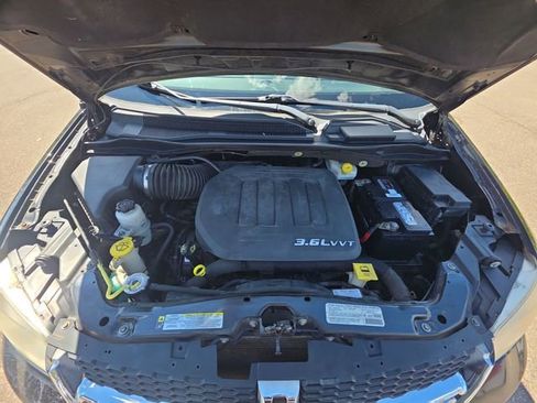 Used 2013 Dodge Grand Caravan SE FWD image 26