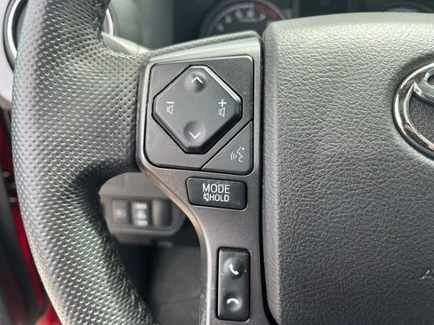Used 2021 Toyota Tacoma TRD Sport w/ TRD Premium Sport Package AWD/4WD image 18