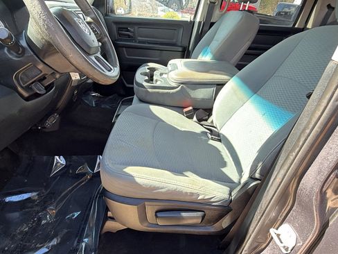 Used 2017 RAM 1500 Express w/ Express Value Package image 16