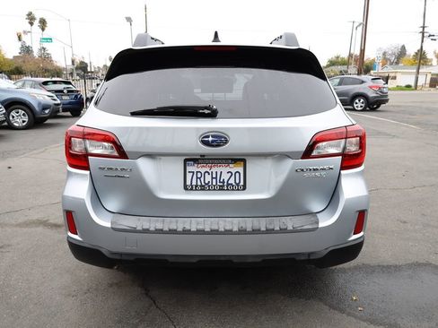 Used 2016 Subaru Outback 2.5i Limited image 5