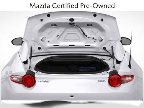 Used 2021 MAZDA MX-5 Miata RF Grand Touring image 18