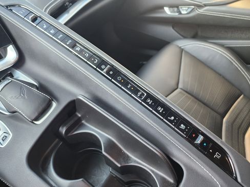 Used 2021 Chevrolet Corvette Stingray Preferred Cpe w/ Z51 Performance Package image 34