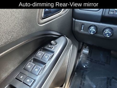 Used 2022 Chevrolet Colorado LT w/ LT Convenience Package AWD/4WD image 36