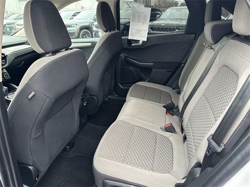 Used 2020 Ford Escape SE image 14