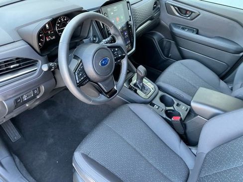 Used 2025 Subaru Forester Premium AWD/4WD image 13