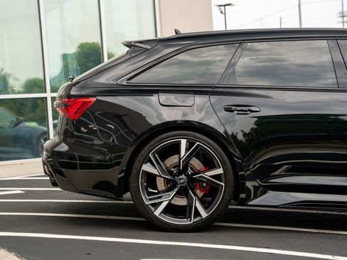 Used 2022 Audi RS 6 AWD/4WD image 13