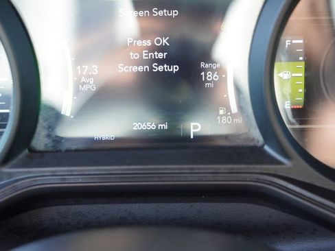 Certified 2025 Jeep Wrangler Unlimited Sahara w/ Safety Group image 35