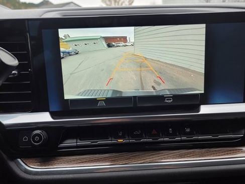 Used 2024 Chevrolet Silverado 3500 LT image 36