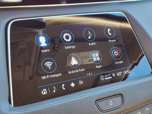 Certified 2023 Cadillac XT4 Luxury w/ Cold Weather Package image 24