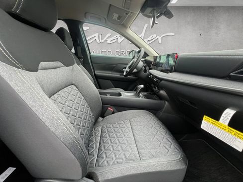 New 2026 Nissan Kicks SV AWD/4WD image 25