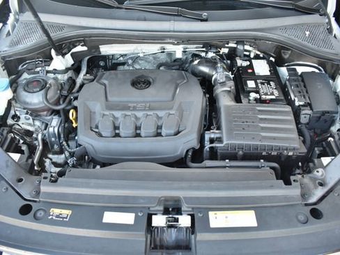 Used 2023 Volkswagen Tiguan SE FWD image 50