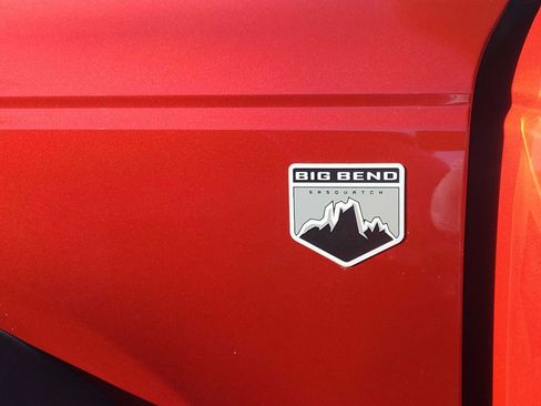 Used 2022 Ford Bronco Big Bend w/ Sasquatch Package image 6