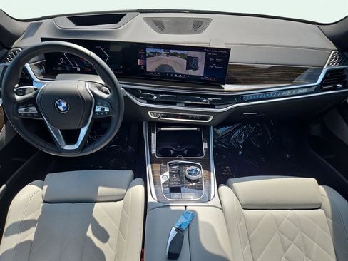 Used 2024 BMW X5 sDrive40i w/ Executive Package image 21