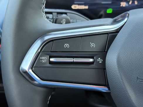 New 2026 Chevrolet Equinox EV LT image 26