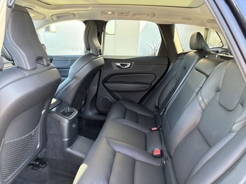 Used 2022 Volvo XC60 T8 Inscription Expression w/ Protection Package Premier image 27