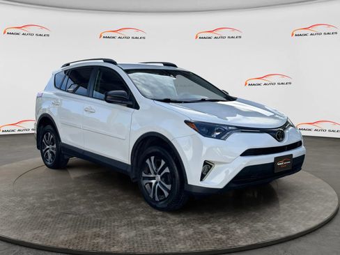 Used 2017 Toyota RAV4 LE w/ Carpet Mat Package AWD/4WD image 3