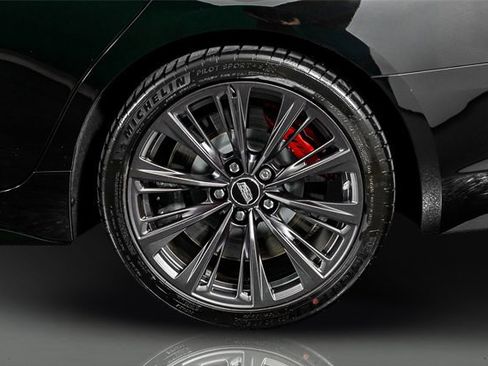 Used 2025 Cadillac CT5 V Blackwing w/ Super Cruise 1 Package image 25