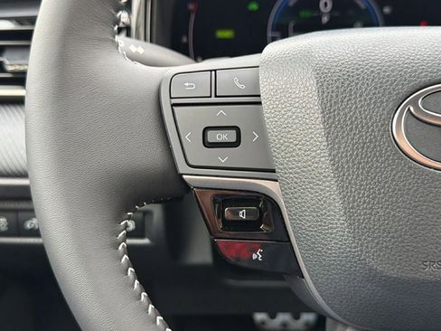 New 2026 Toyota Camry Hybrid FWD image 22