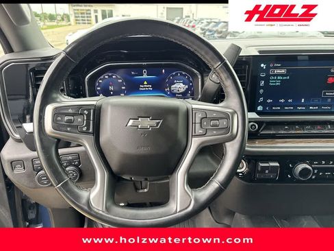 Certified 2024 Chevrolet Silverado 1500 RST w/ Z71 Off-Road Package AWD/4WD image 9